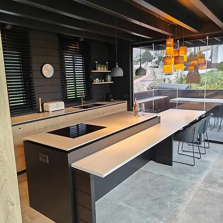 Unique Design 4 Bedrooms Casa Del Sol Estepona